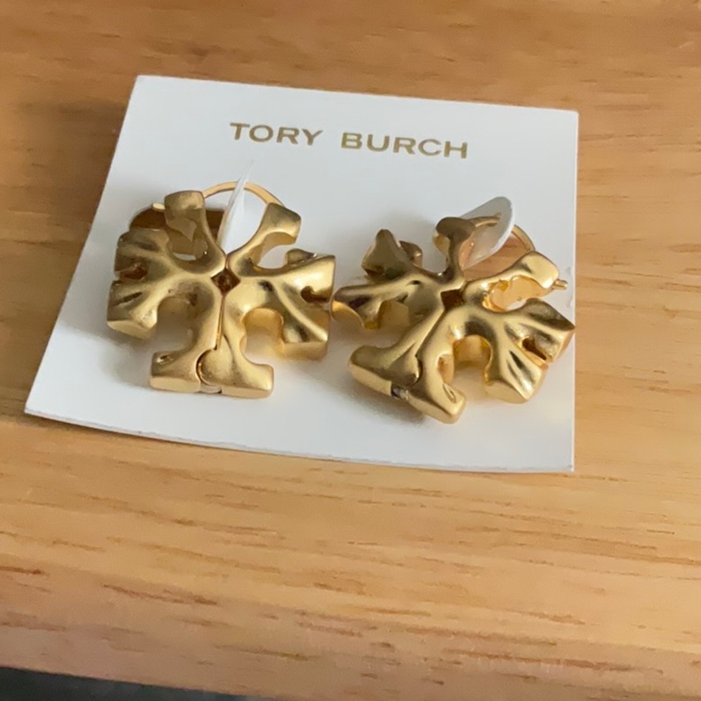 Tory Burch Gold Floral Earrings - Picture 2 of 3